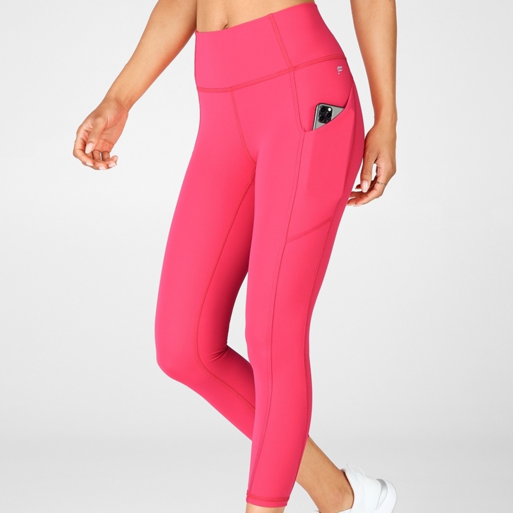 Fabletics Oasis High Waisted Pocket Capris